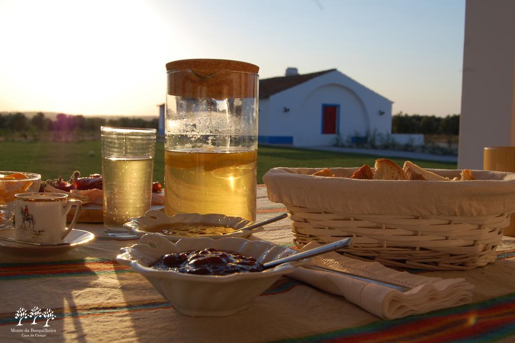 Herdade Da Burquilheira Family Retreat Alcacovas Exterior photo